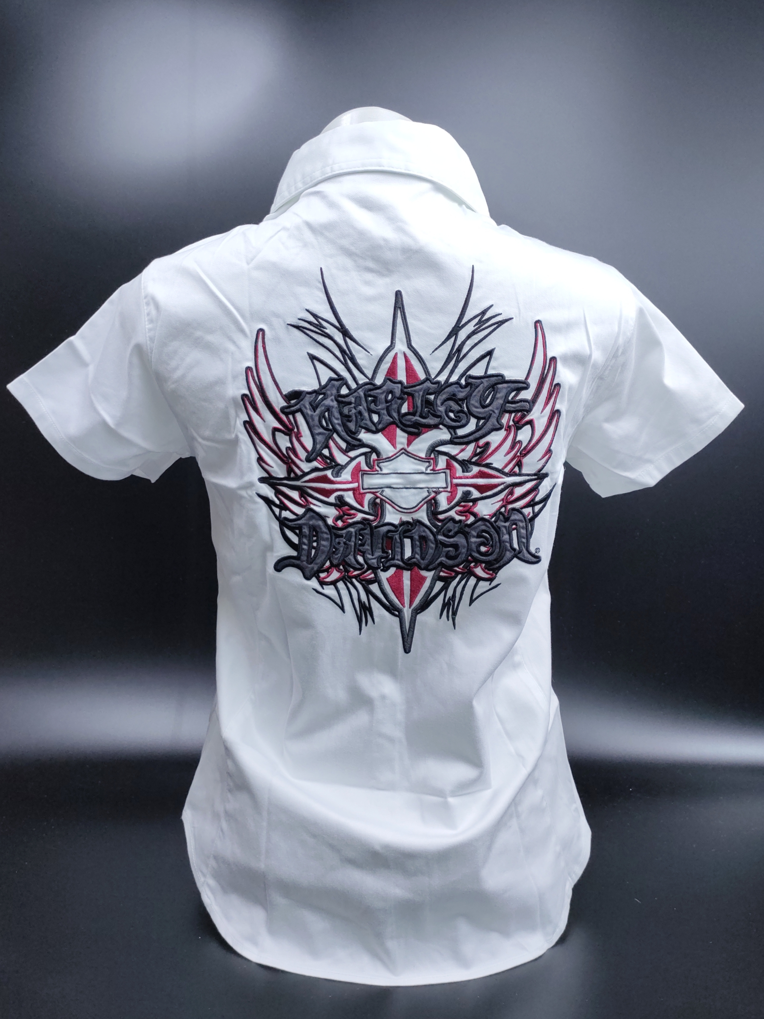 เสื้อ Shirt H-D Woman แขนสั้น ปักลาย ตัวหนังสือปีกดำแดง ไซส์ S