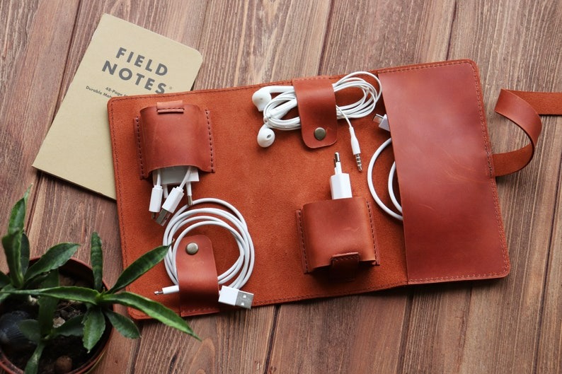 Gadget Bag กระเป๋าใส่อุปกรณ์มือถือ แบบพกพา สายชาร์จ อะแดปเตอร์ ของพรีเมี่ยม ของที่ระลึก