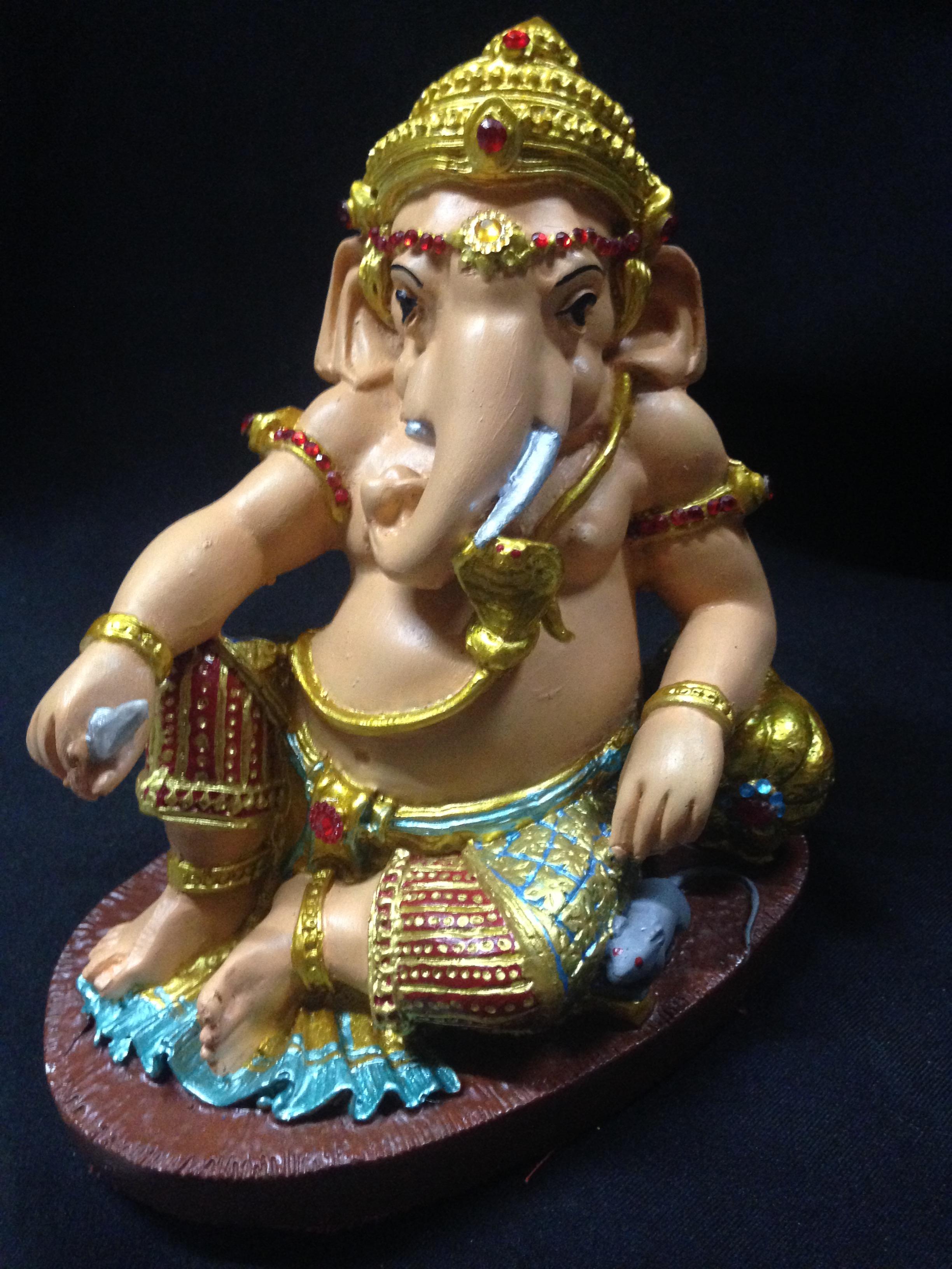 พระพิฆเนศปางเสวยสุข นอนเอกเขนก 2กร