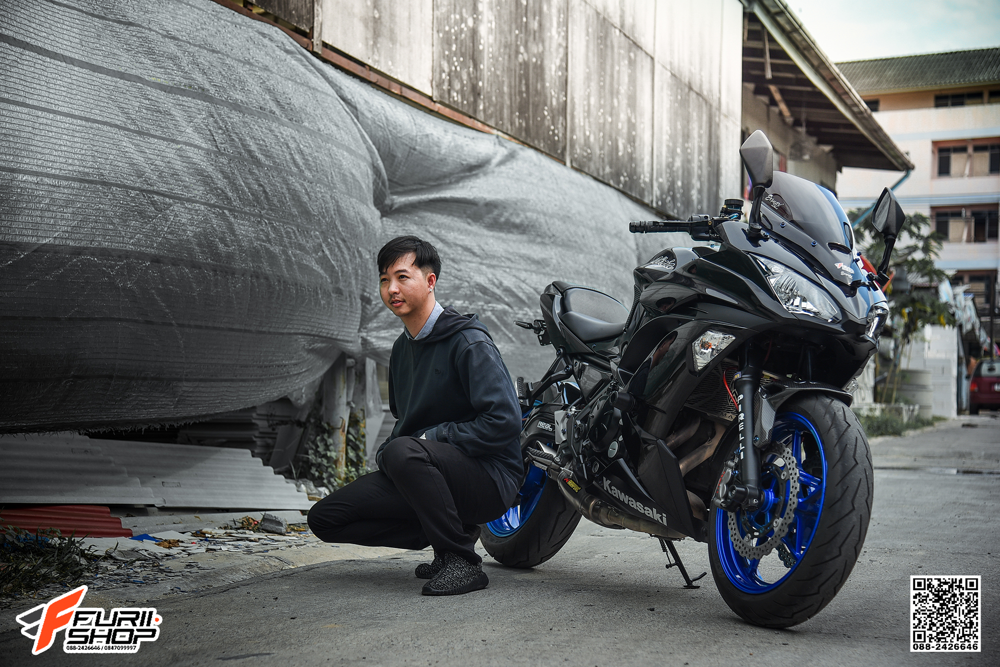 สายHEL KAWASAKI NINJA650 เดิน3ทาง หน้า-หลัง สายสีแดง ข้อต่อACTIVE หัวเบนโจสีน้ำเงิน