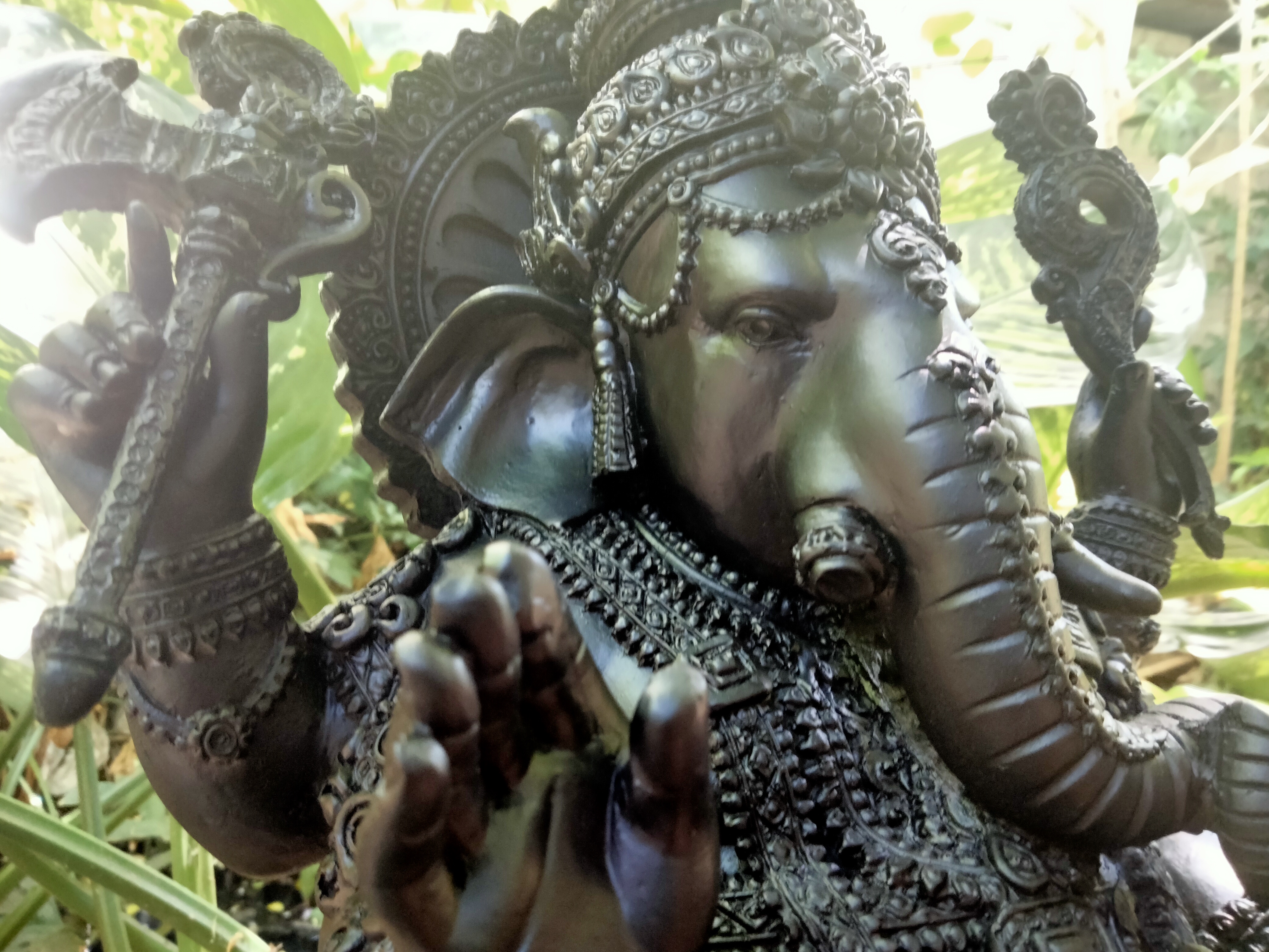 พระพิฆเนศองค์ดำ ราหู เหมาะสำหรับผู้เกิดวันพุธกลางคืนเป็นที่สุด....!!