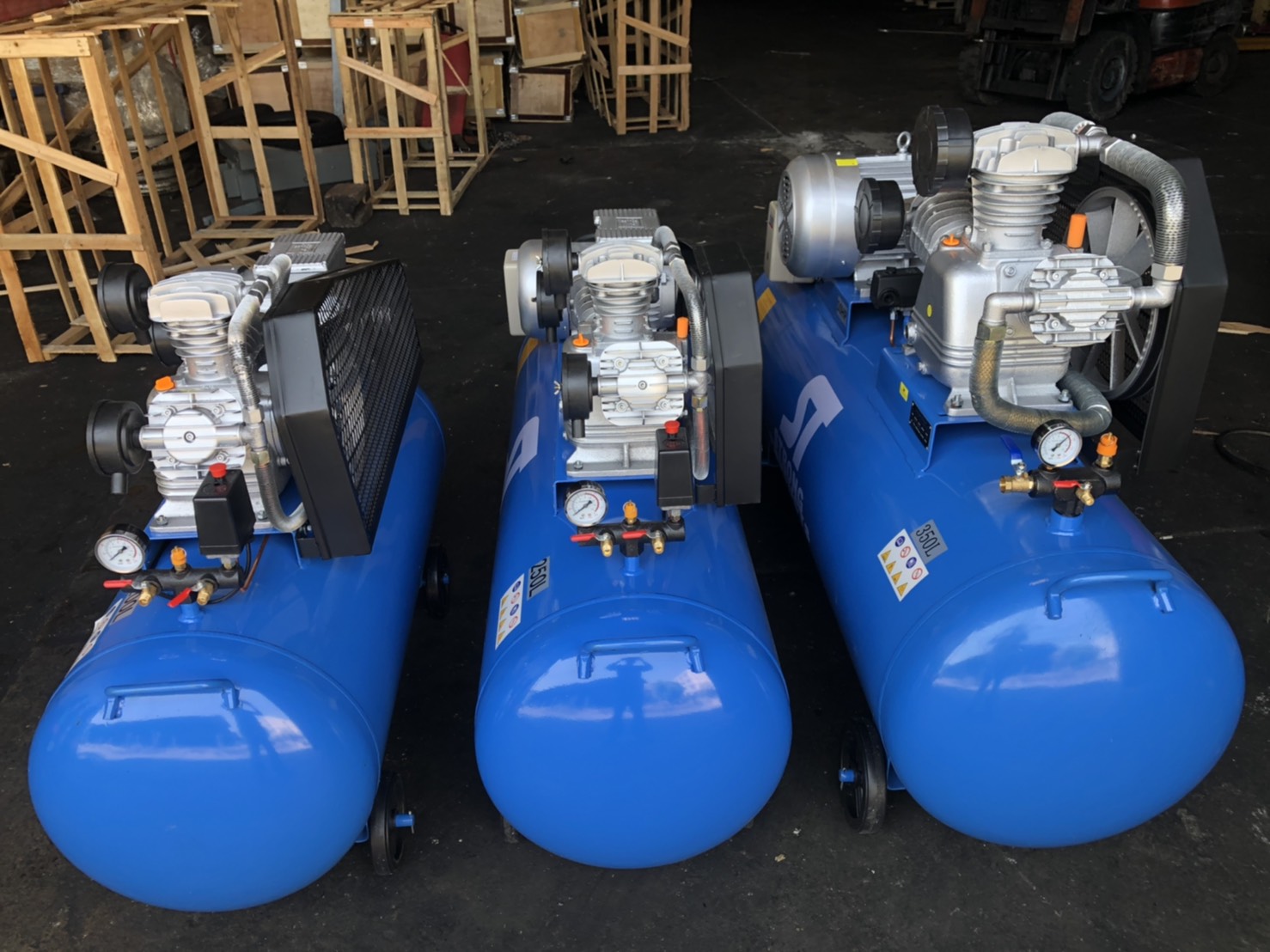 ปั๊มลม 350 ลิตร 5.5 HP