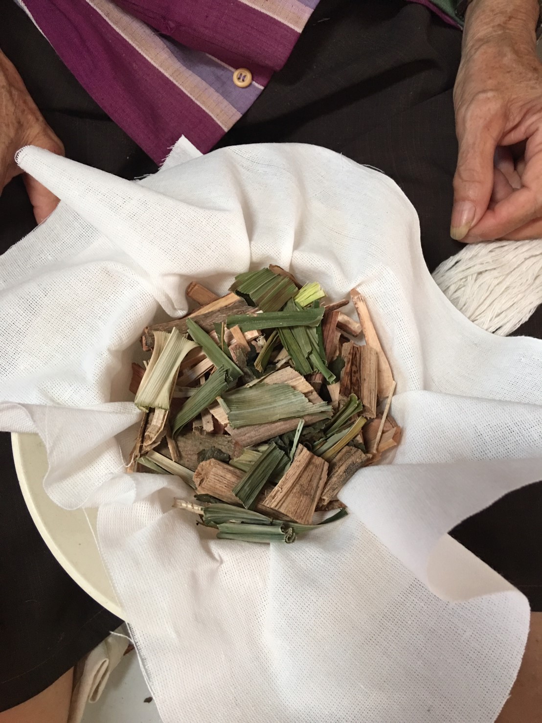 OT999_สมุนไพรต้มอาบคุณยาย-ใช้แทนการอยู่ไฟหลังคลอด