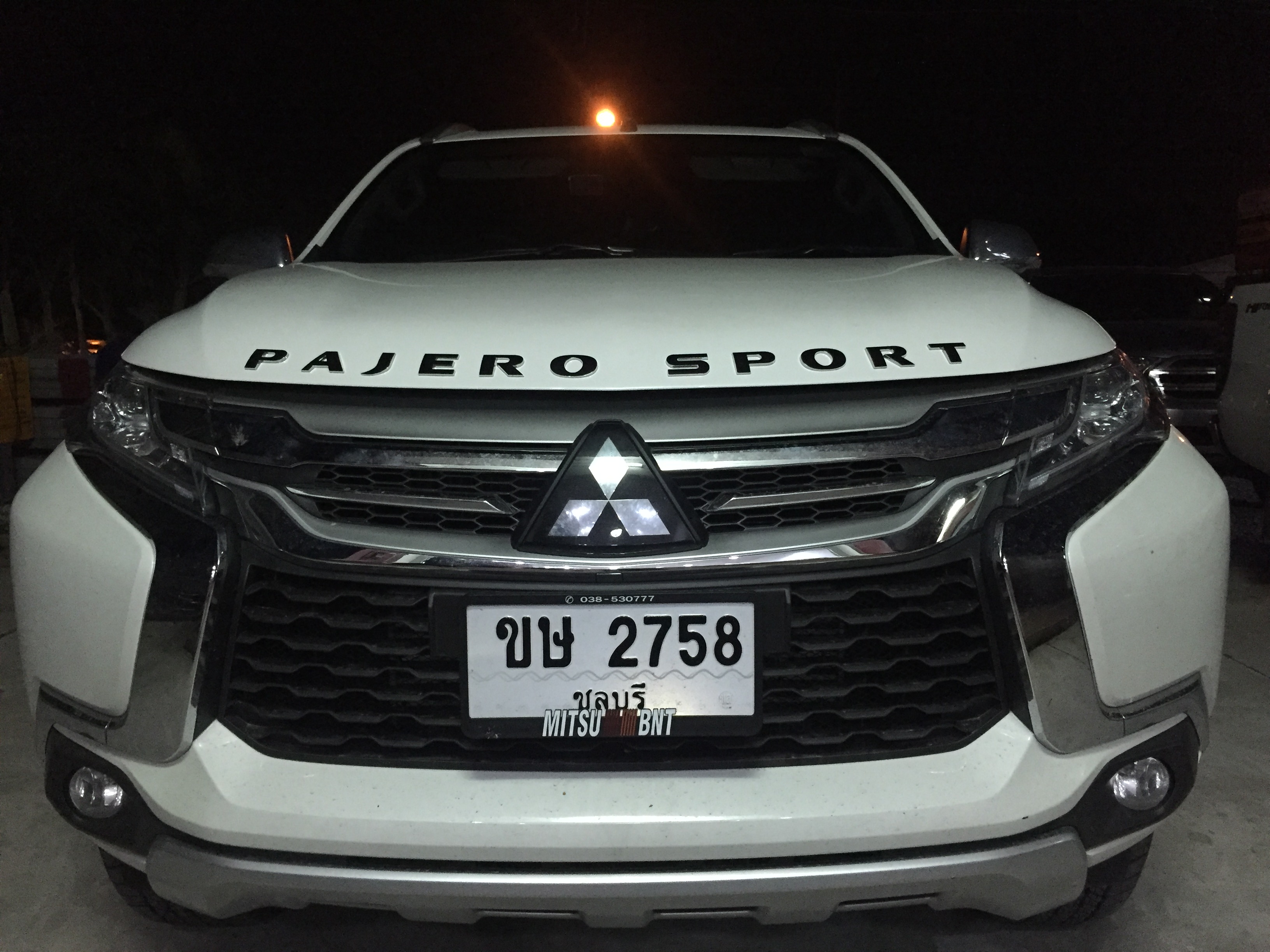 ตัวหนังสือ Pajero Sport สีโครเมียม Chrome (Classic)