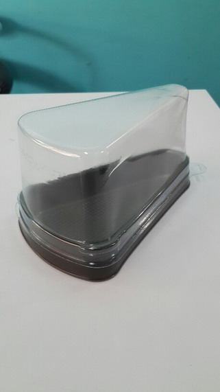 กล่องสามเหลี่ยม ปกติ