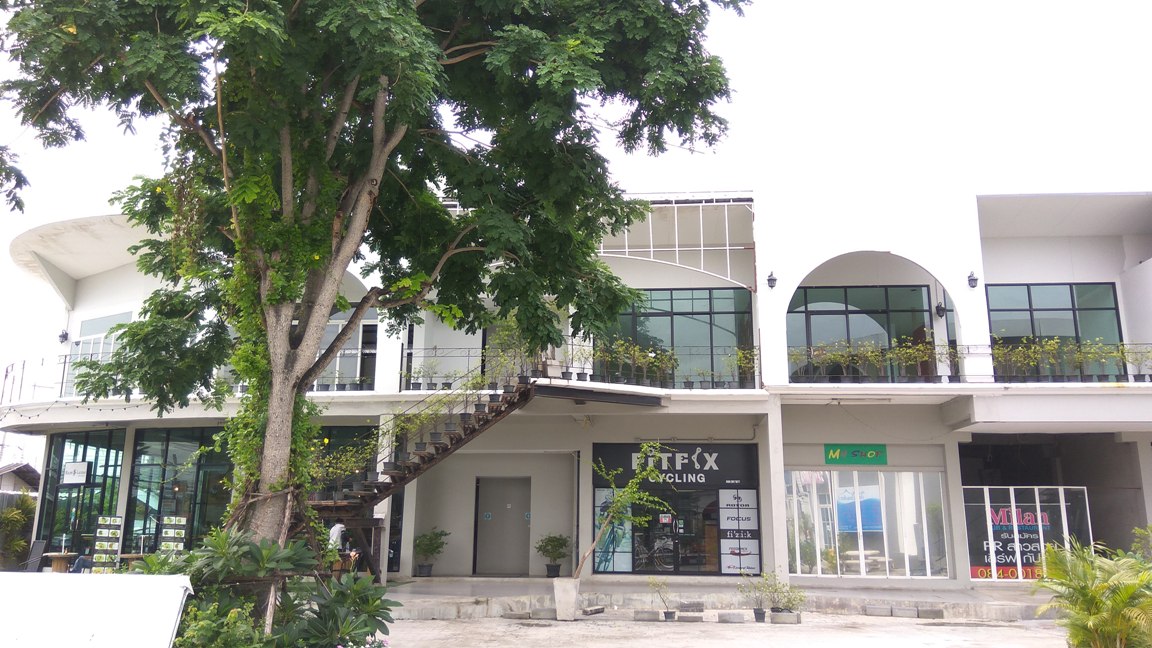 0295 สำนักงานให้เช่า 40-180 ตรม. Panini Plaza ติดถ. ลาดกระบัง ใกล้สนามบินสุวรรณภูมิ