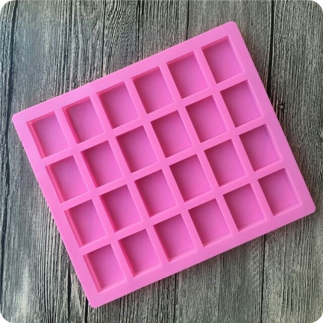 แม่พิมพ์ซิลิโคนสี่เหลี่ยมเล็ก 24ช่อง