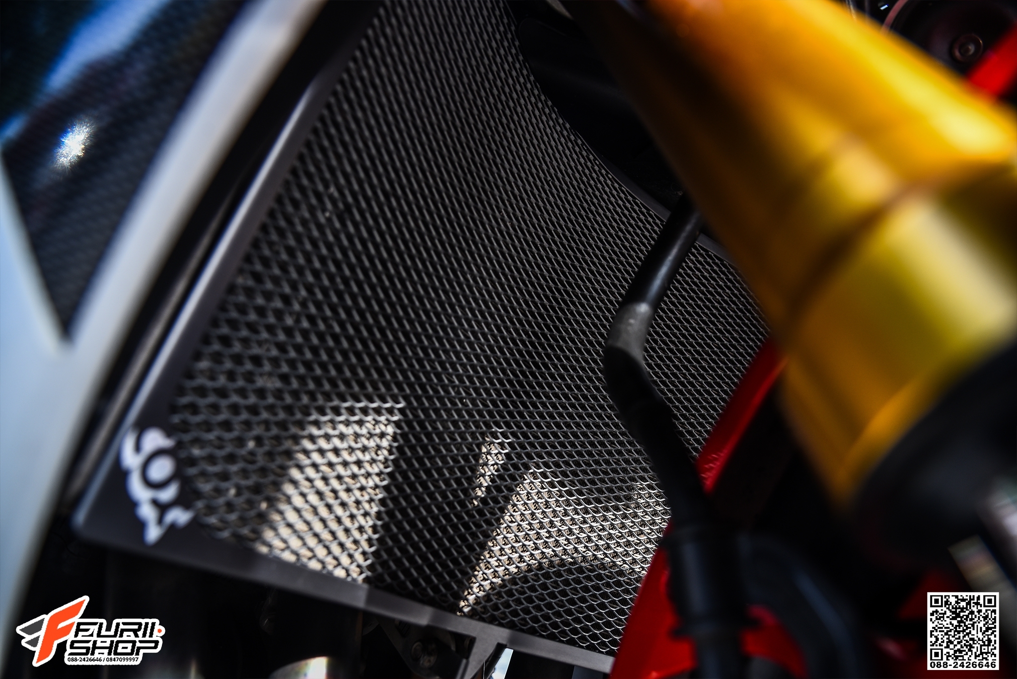 การ์ดหม้อน้ำ COX FOR YAMAHA R1 2009-2014