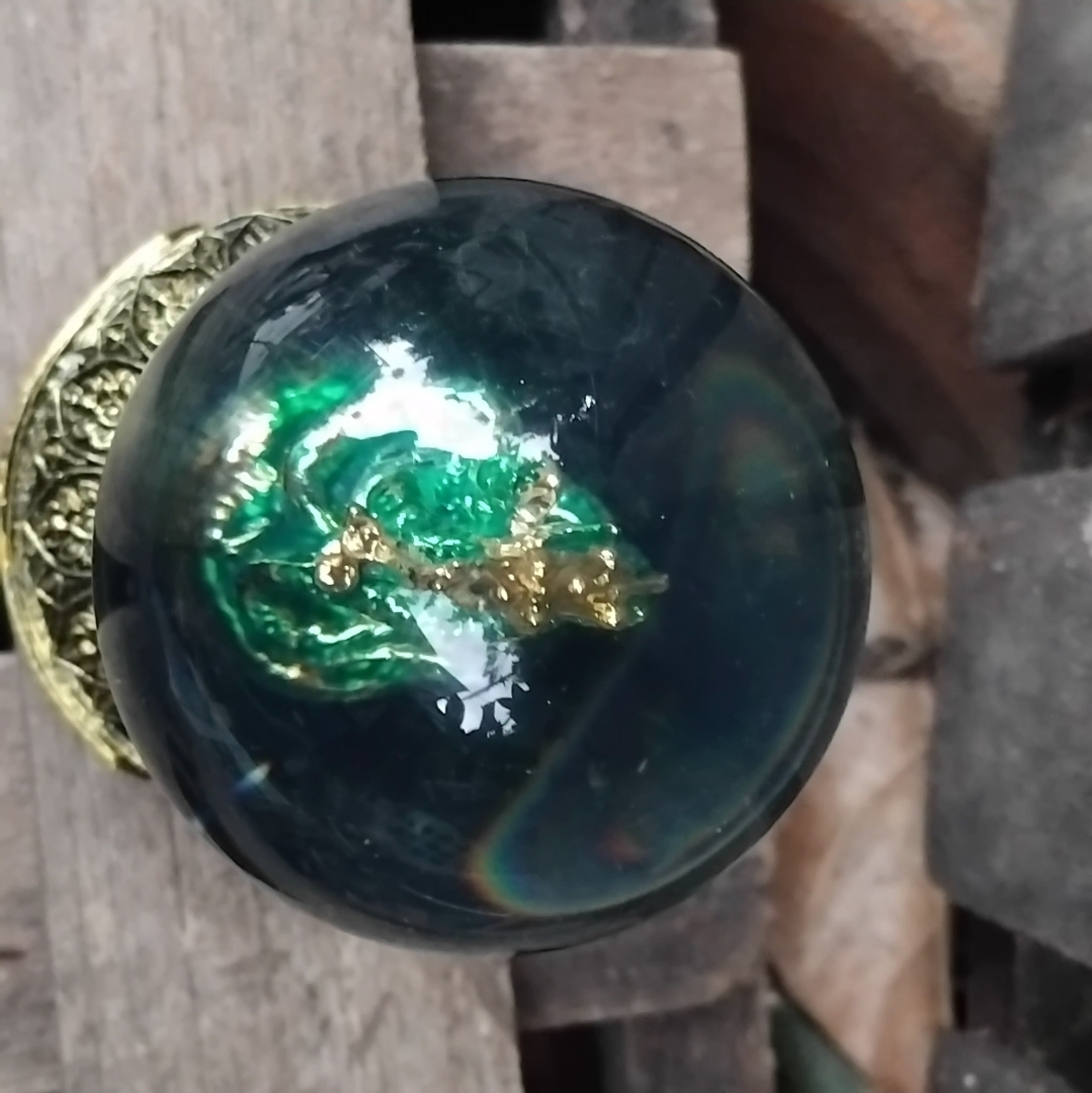 พญานาคในลูกแก้ว องค์เล็ก