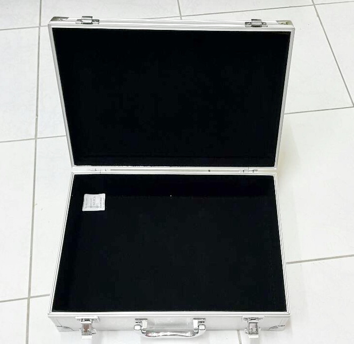 กล่องอลูมิเนียม 23x32x10