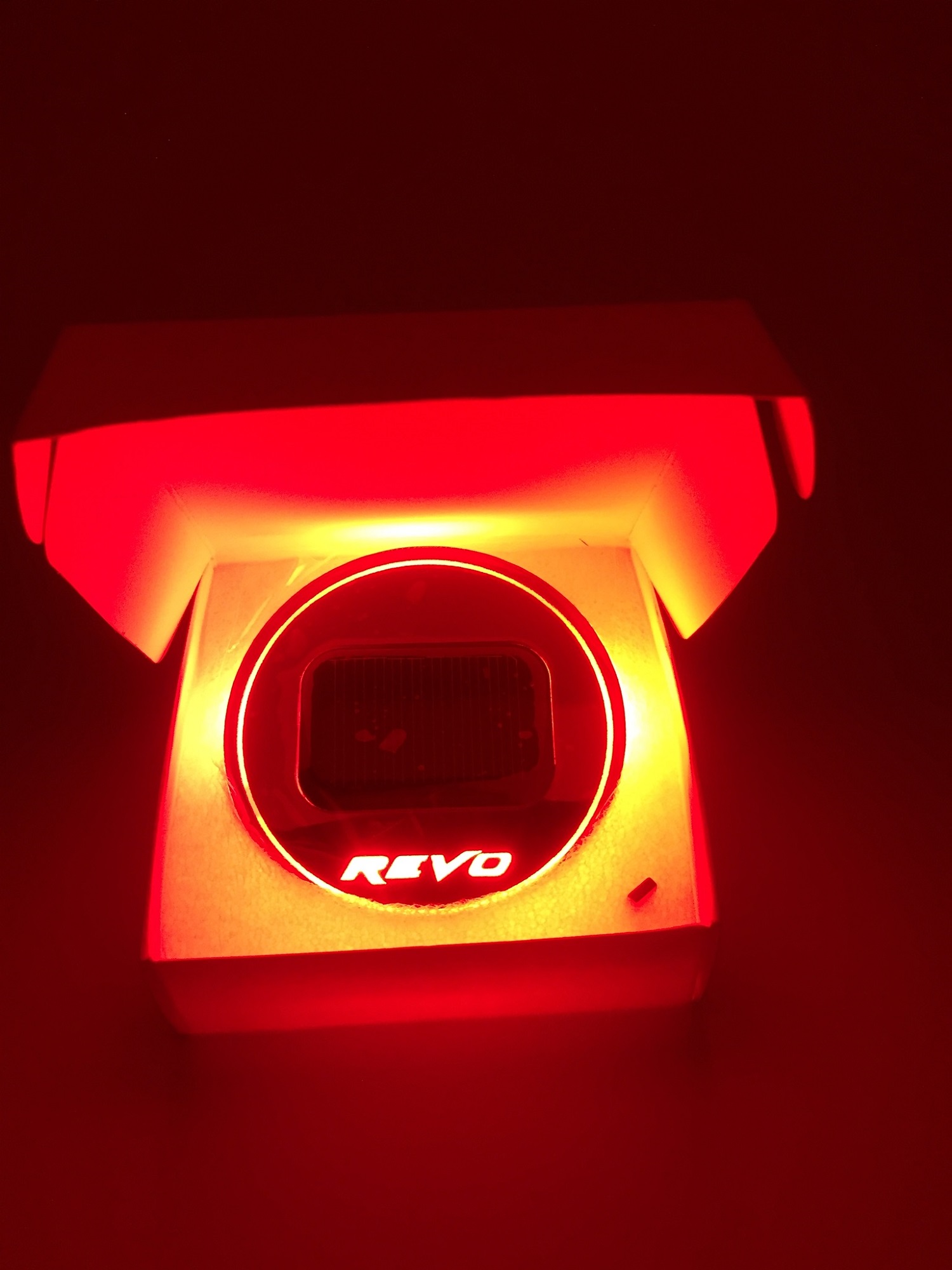 Revo Red สีแดง