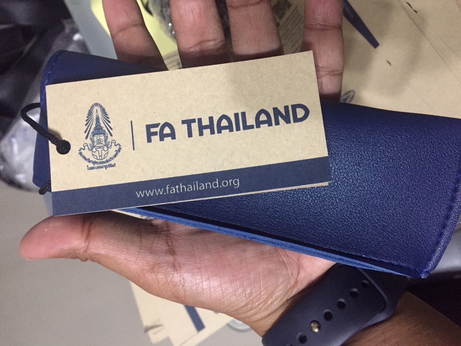 ราคาพิเศษ! ลดกระจุย! Protect your glasses ที่ใส่แว่นตา หนังเทียมพรีเมี่ยมเกรด ของพรีเมี่ยม ของที่ระลึก ของขวัญ