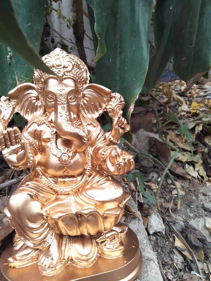 พระพิฆเนศ ปางรีนาโมจัน ปางปลดหนี้สร้างทรัพย์ องค์สีทองคำ