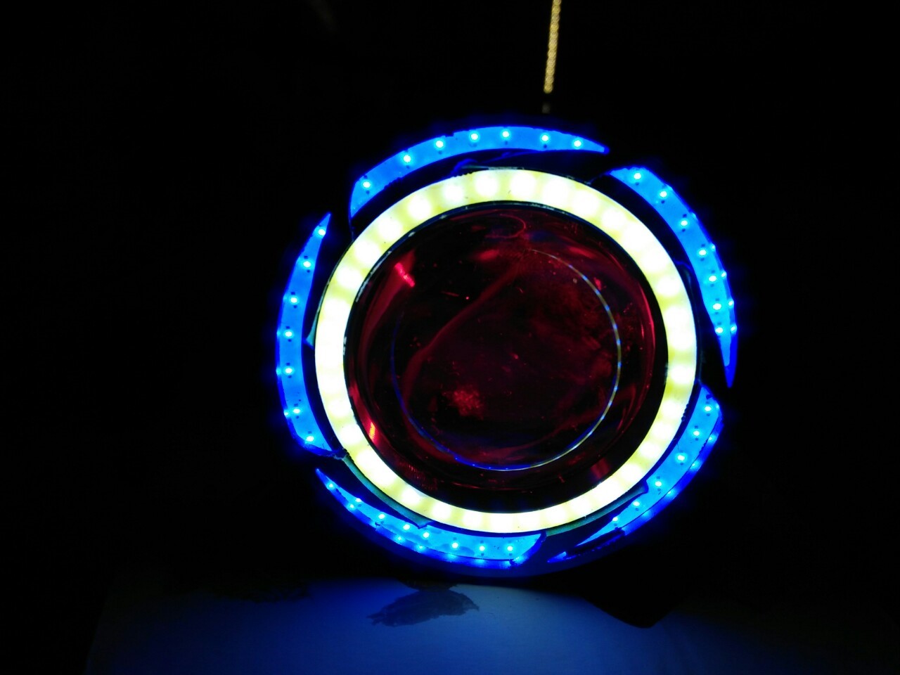 ไฟโปรเจคเตอร์มอเตอร์ไซค์ LED 2 ชั้น V.11 สามารถใช้ได้กับมอเตอร์ไซค์,บิ๊กไบค์,รถยนต์ ทุกรุ่น