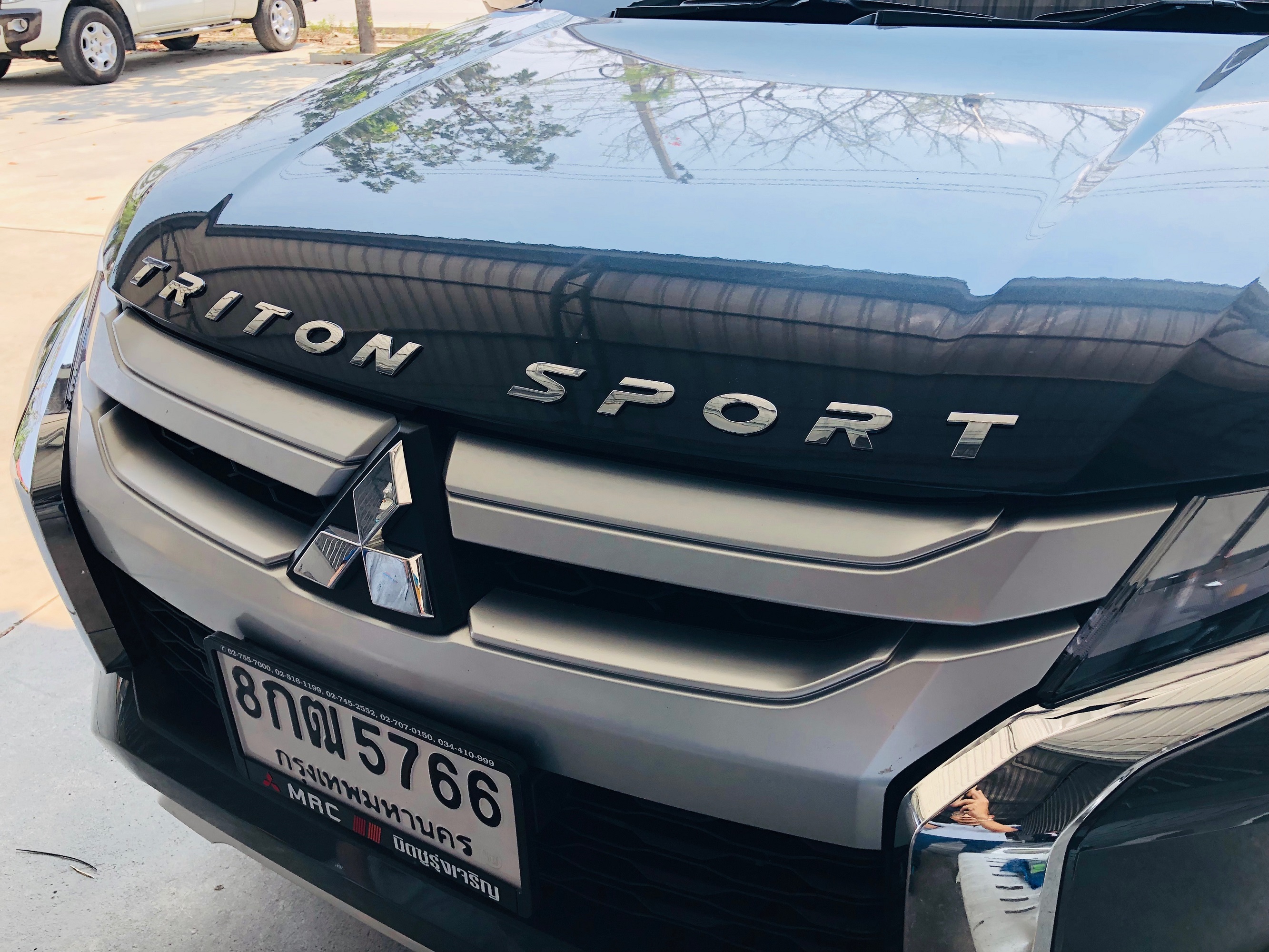 ตัวหนังสือ Triton Sport สีโครเมียม Chrome