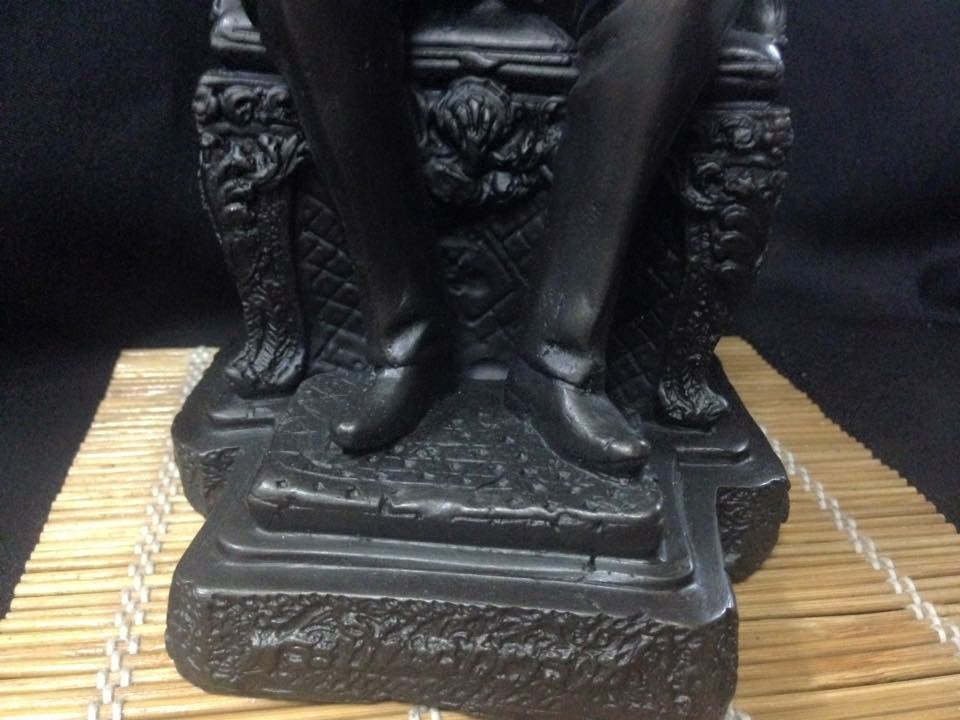 รูปหล่อทองเหลือง รัชกาลที่5