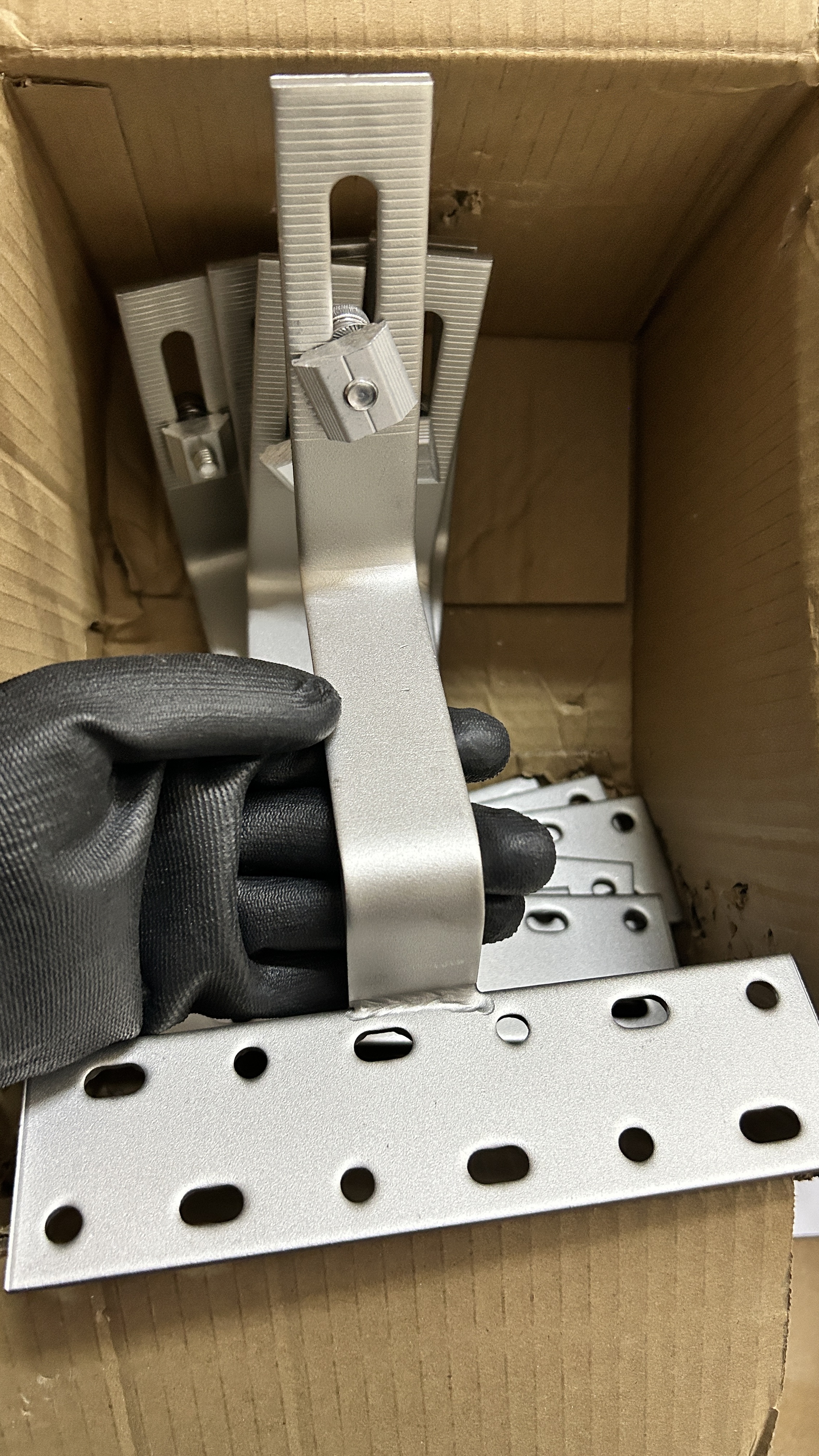 ตัวยึดแผงสำหรับหลังคาซีแพค Tile Roof Hook 1# CPAC Tile- Tile Roof Hook