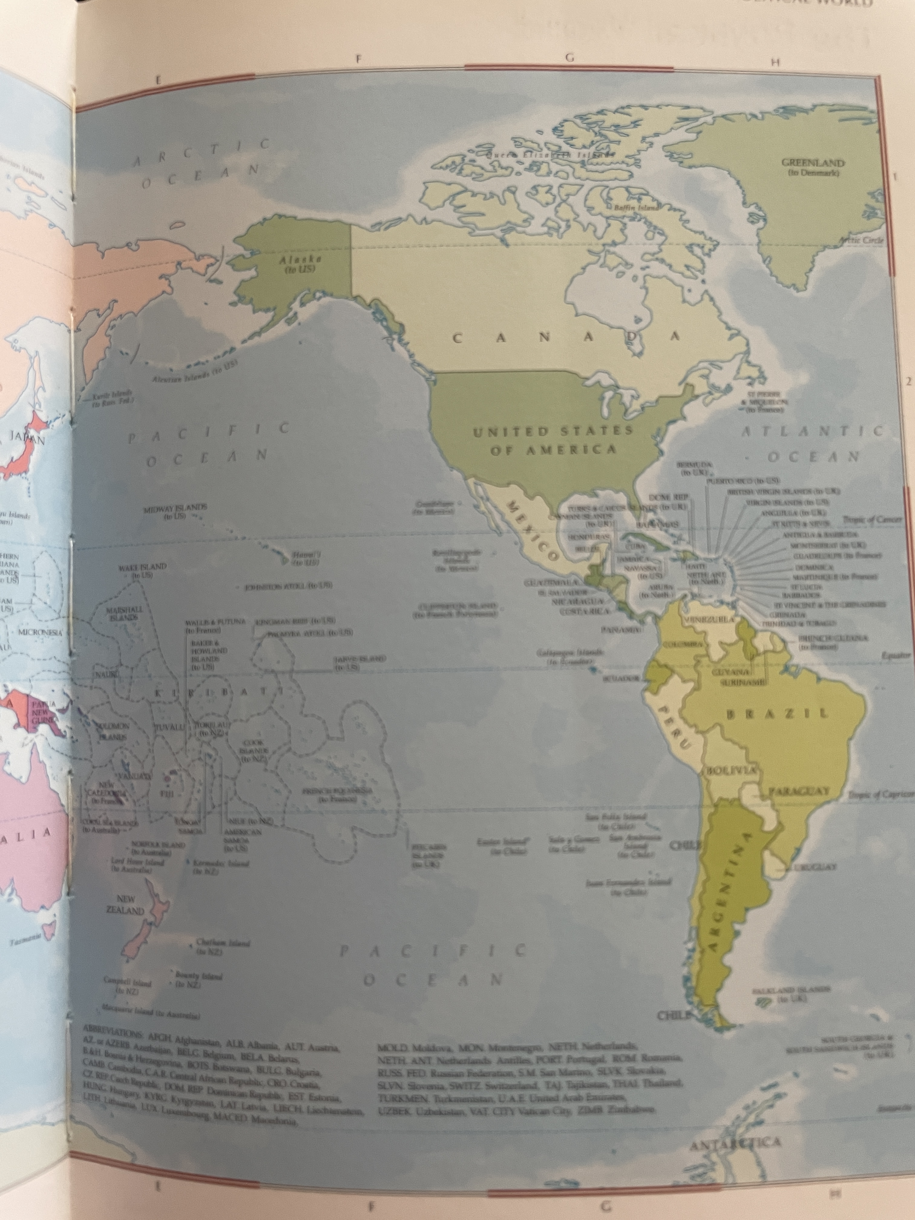 ESSENTIAL ATLAS OF THE WORLD. DIGITAL MAPPING FOR THE 21ST CENTURY 2,090 กรัม