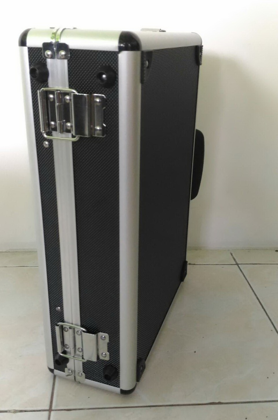 กล่องอลูมิเนียม 28x38x11