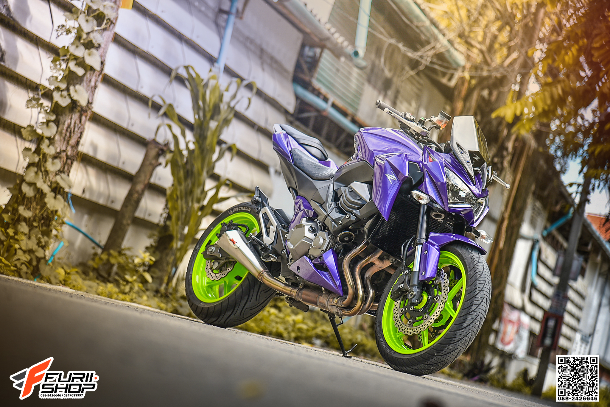 งานทำสี KAWASAKI Z800 สีม่วง ล้อเขียวมะนาว