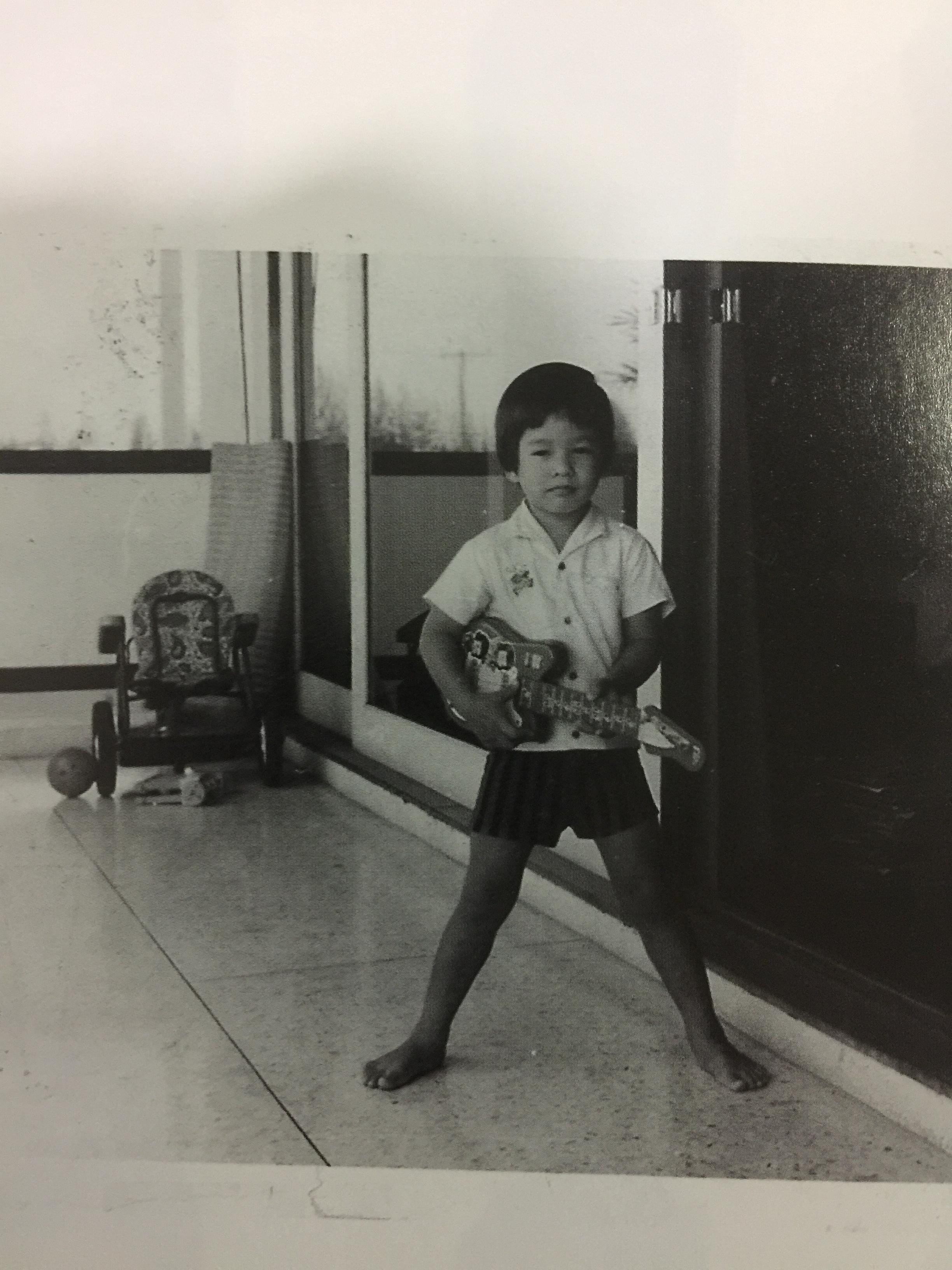 REAL KONG. สหรัถ สังคปรีชา. สุดฯไปเลยกับชีวิต ความรัก ความฝัน ของไอดอลตัวจริง 800 กรัม