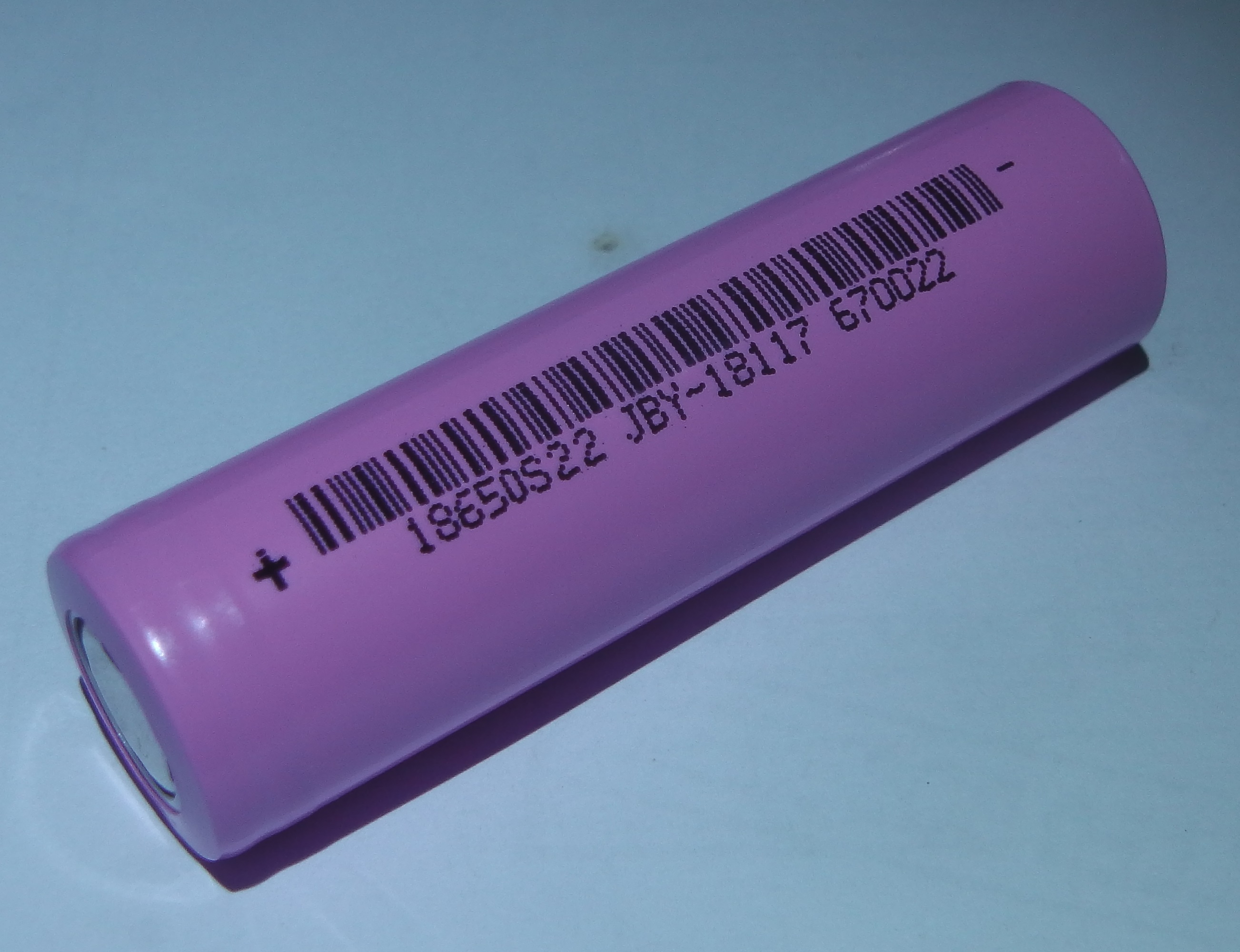 ถ่านชาร์จ-แบตเตอรี่ 18650-สีม่วง/ Li-Ion 18650 Rechargeable battery 18650 3.7 V 2200 mAh-Magenta
