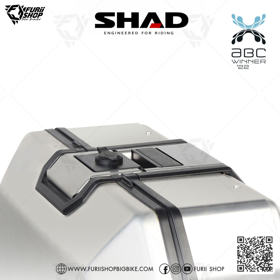 กล่องหลัง SHAD TR55 Silver ขนาด 55 ลิตร (สามารถเก็บหมวกกันน็อคได้ 2 ใบ)