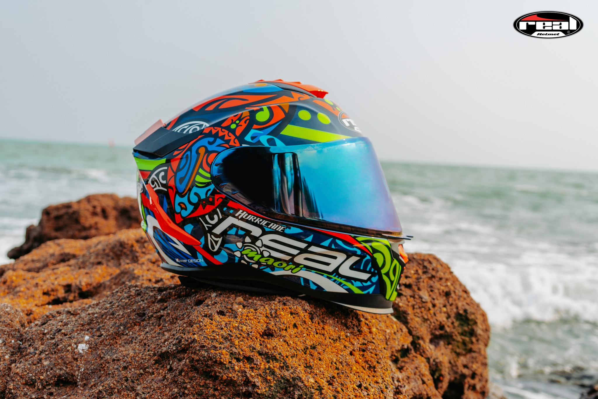 หมวกกันน็อคเต็มใบ หมวกกันน็อค Real Helmets รุ่น Hurricane Maori สีน้ำเงิน-แดง