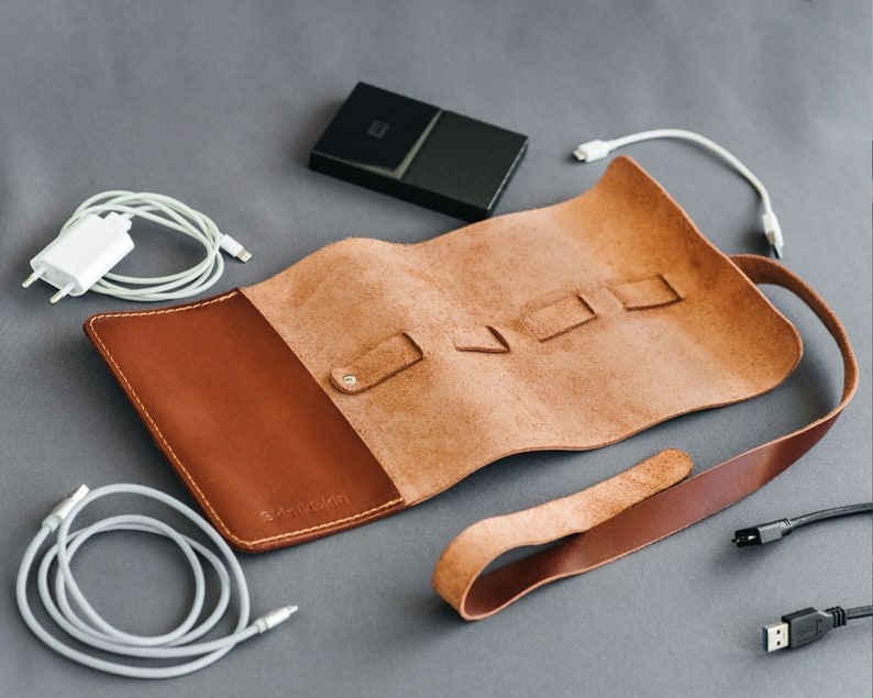 Gadget Bag กระเป๋าใส่อุปกรณ์มือถือ แบบพกพา สายชาร์จ อะแดปเตอร์ ของพรีเมี่ยม ของที่ระลึก