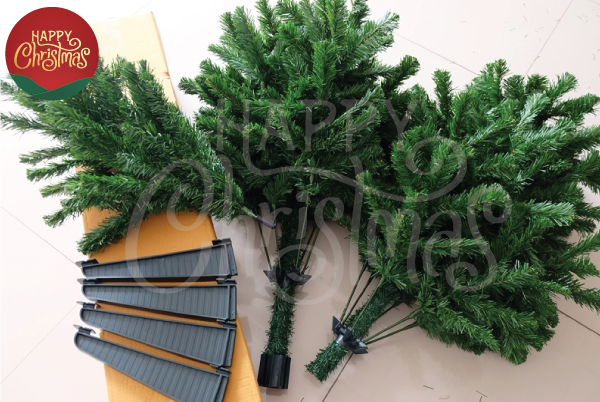 ต้นคริสต์มาส 6 ft. (1.82 m.) สีเขียว