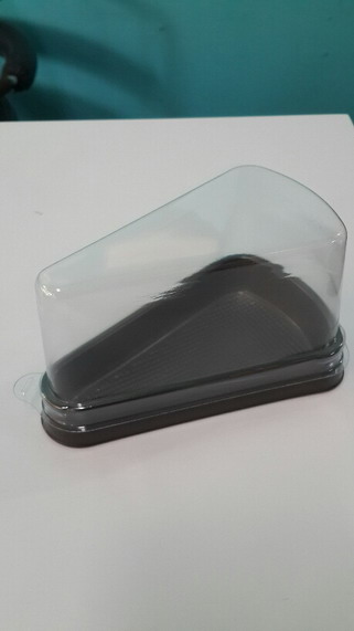 กล่องสามเหลี่ยม ปกติ