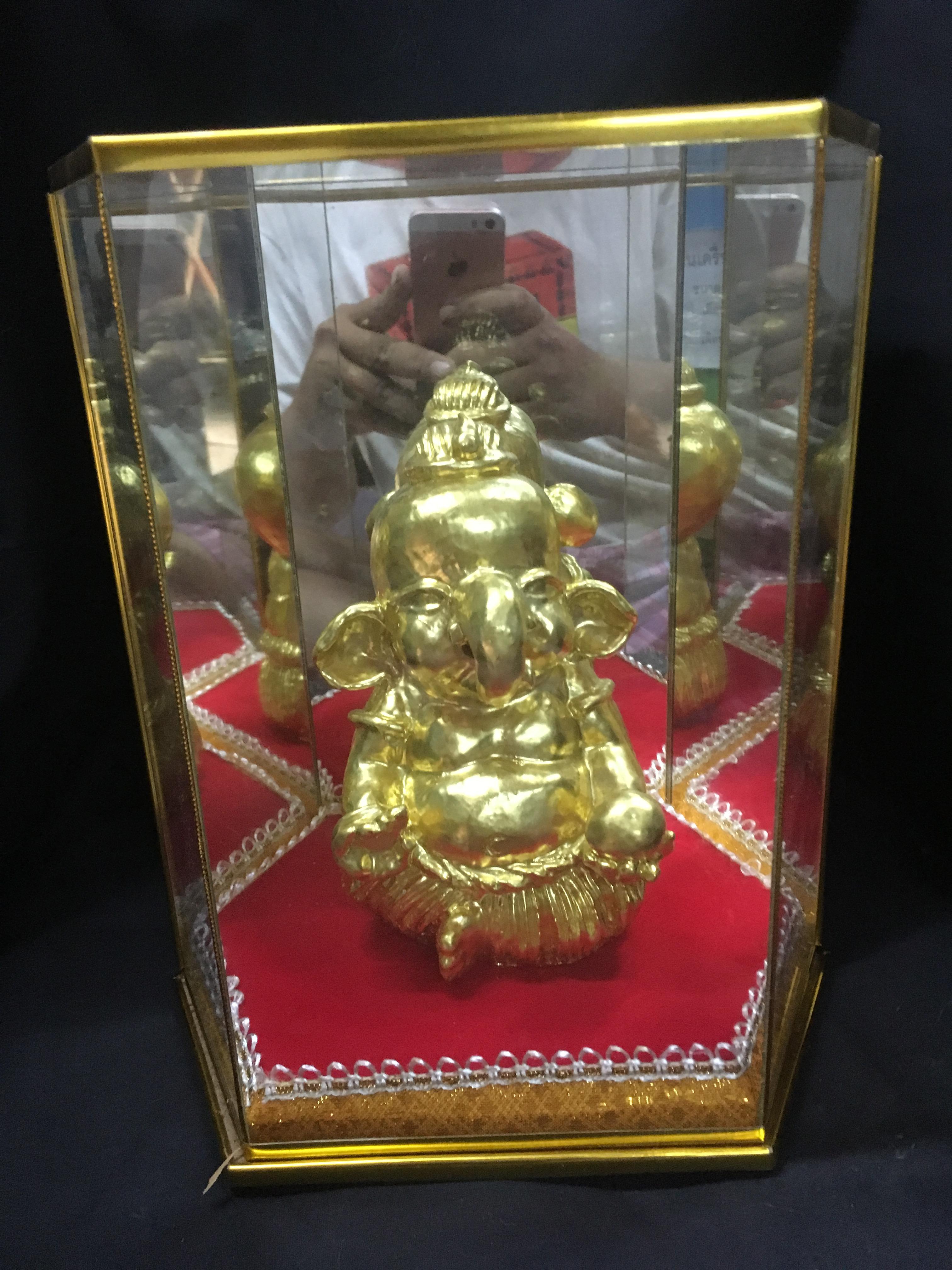 พระพิฆเนศ ปางเด็ก ถือลูกแก้ว ปิดทอง