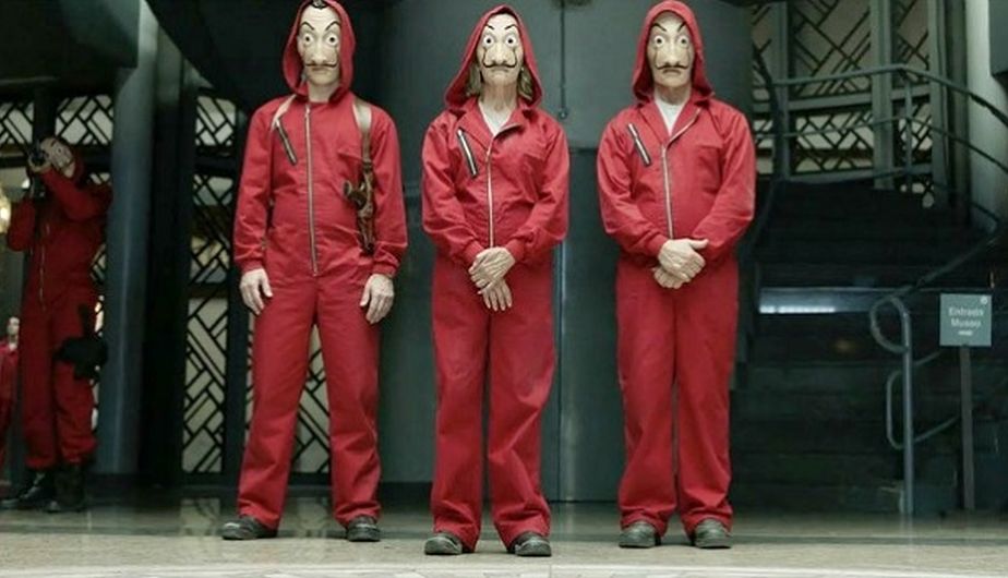 หน้ากากดาลี่ จากซีรีย์ Netflix Money Heist ทรชนคนปล้นโลก หน้ากากออกงาน