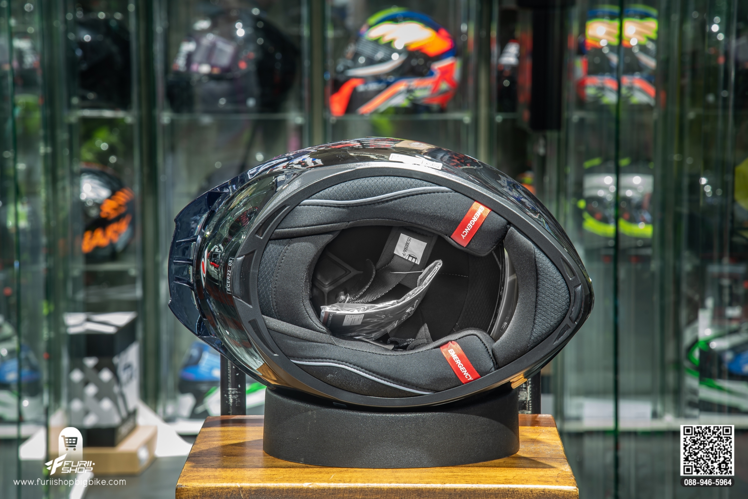 หมวกกันน็อค REAL RAPTOR STRATOS ดำเงา