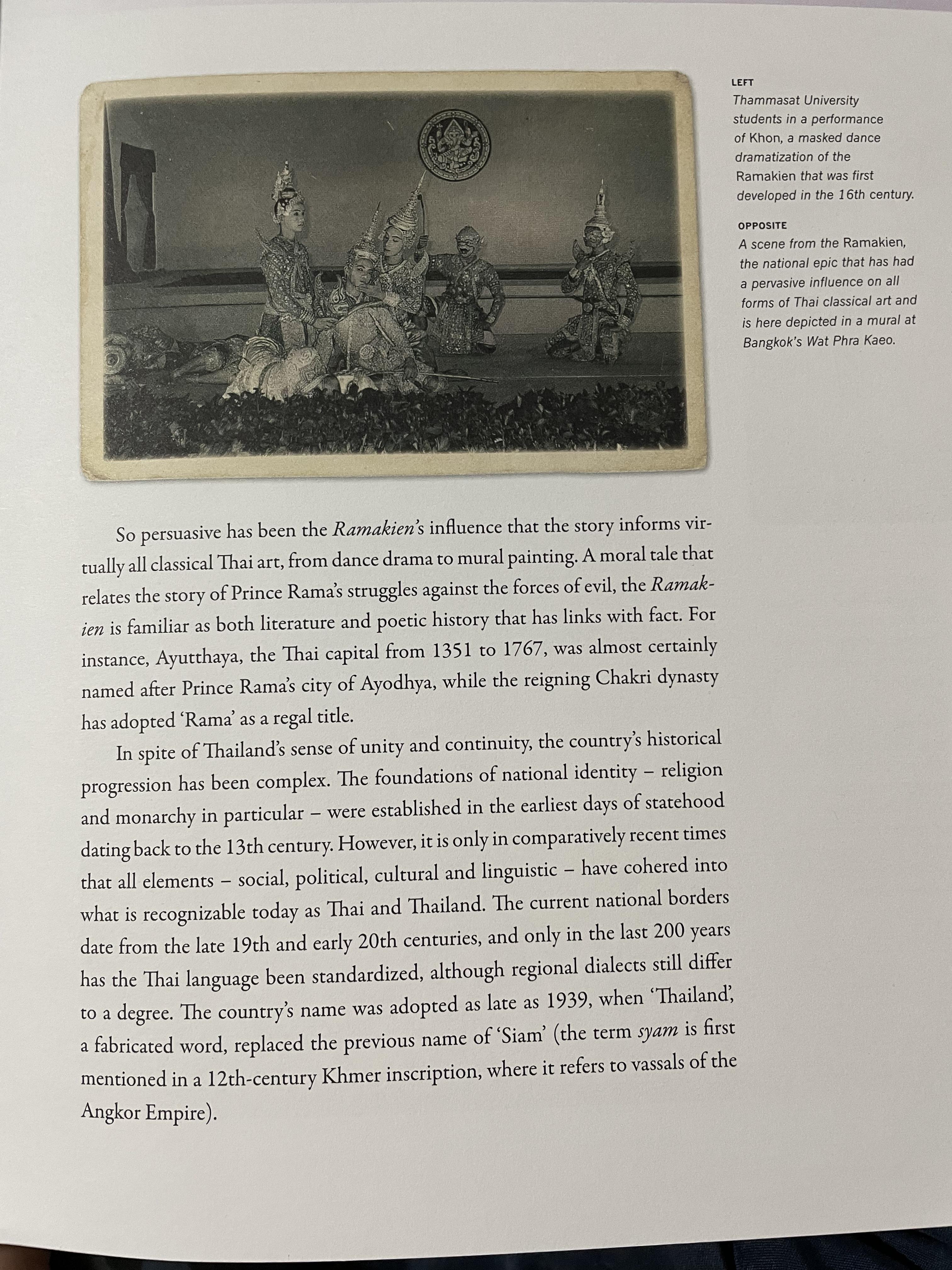 AN.ILLUSTRATED. HISTORY OF THAILAND ผู้เขียน JOHN HOSKIN. 5 กก.