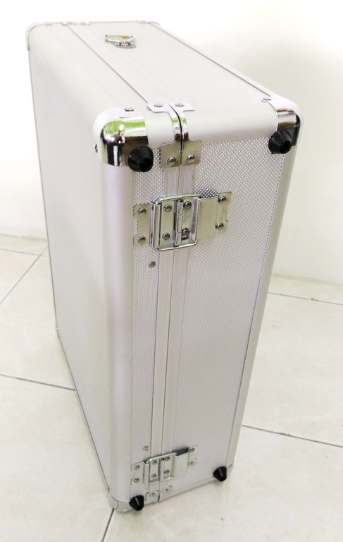 กล่องกระเป๋าอลูมิเนียม 32x44x14