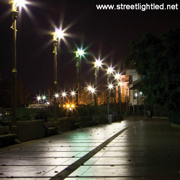 โคมไฟถนน LED EVE รุ่น SPL-E 120w(แสงคลูไวท์)