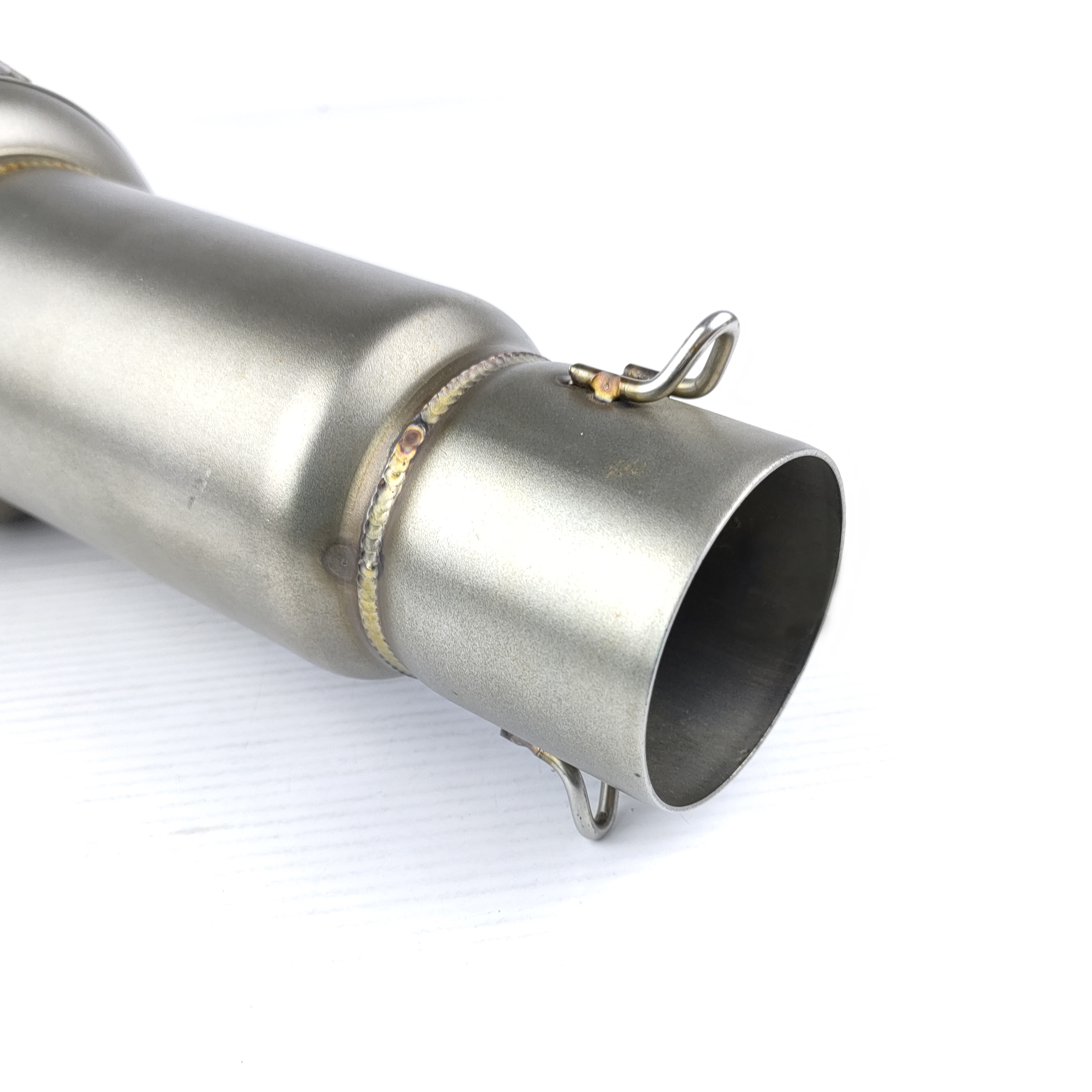 ปลายท่อสูตร ปลายท่อแต่ง Akrapovic สวมคอ 2 นิ้ว ยาว 14 นิ้ว สแตนเลส