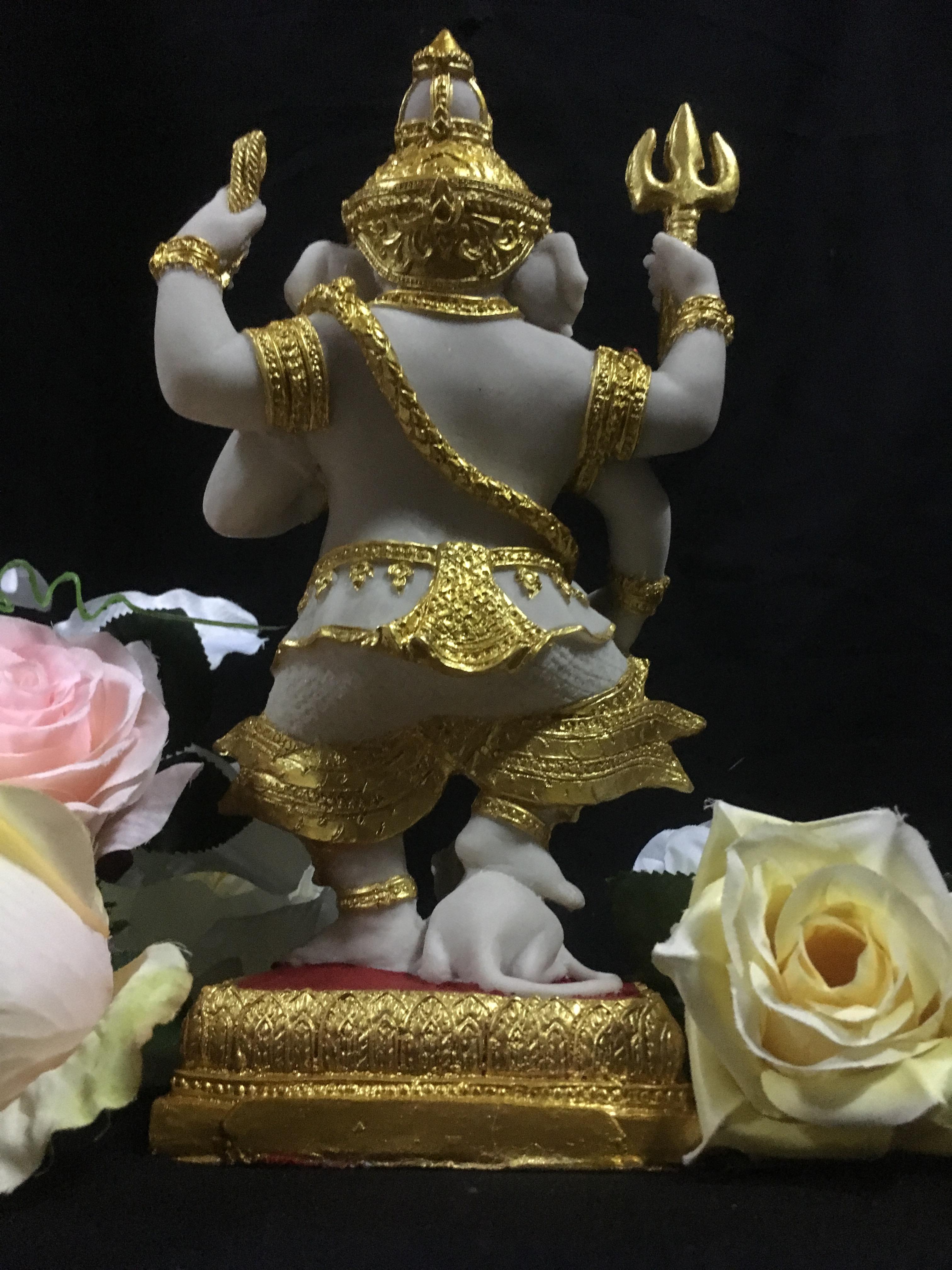 พระพิฆเนศ ปางเจริญโภคทรัพย์