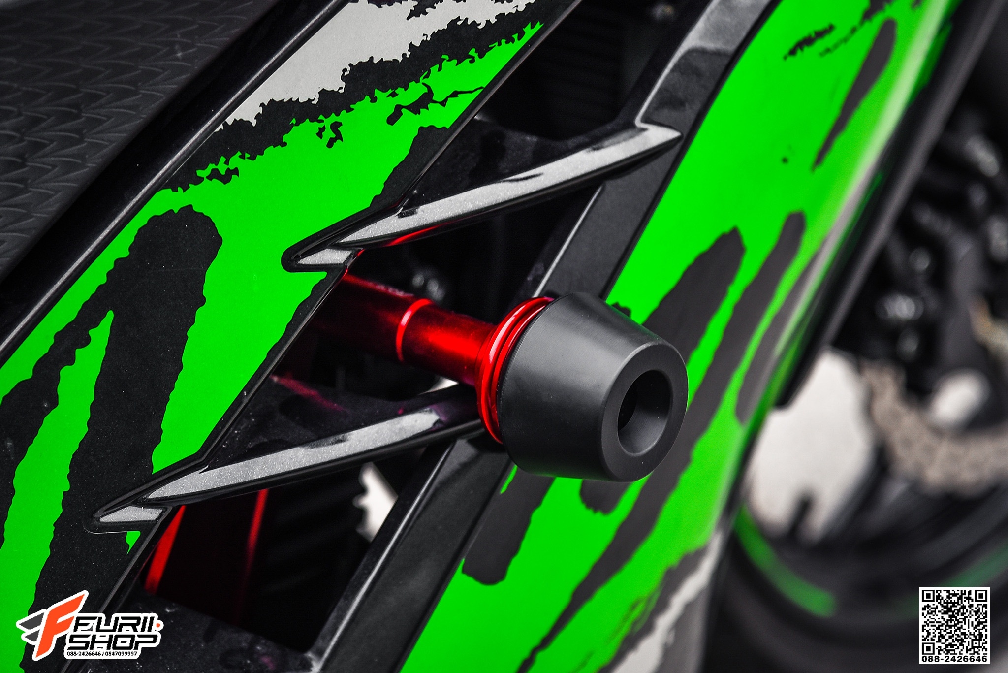 กันล้มกลาง RSV สีแดง FOR KAWASAKI NINIJA300