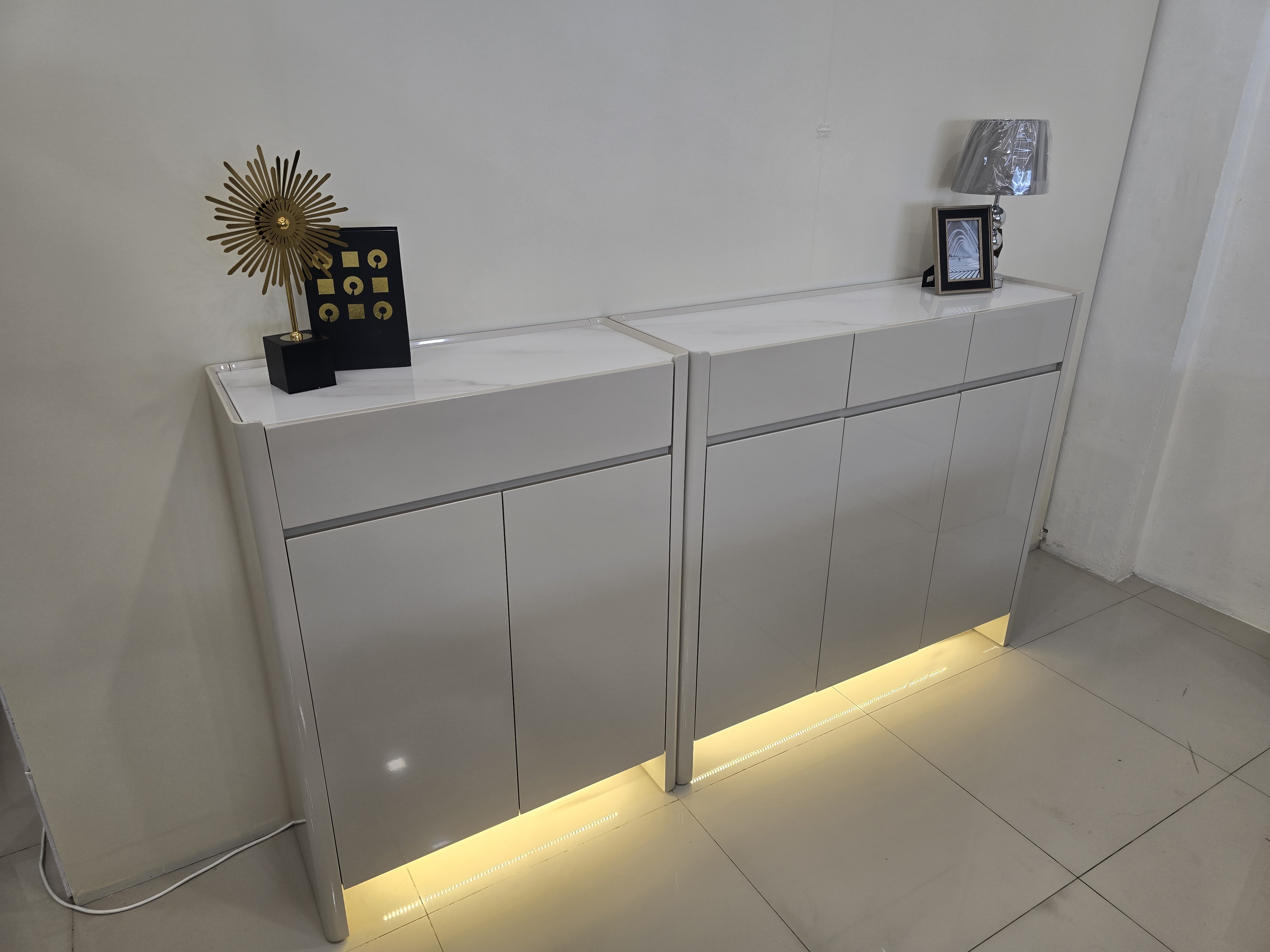 ตู้อเนกประสงค์ รุ่น Glowy MP 160 ซม.