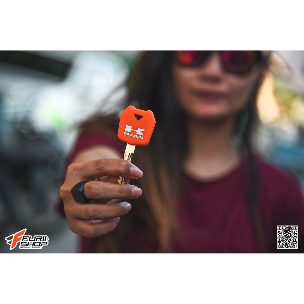 ซิลิโคนหุ้มกุญแจ KAWASAKI V2 สีส้ม FOR NINJA300/Z300