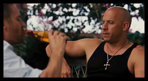 สร้อยคอไม้กางเขน จากภาพยนต์เรื่อง The Fast and Furious