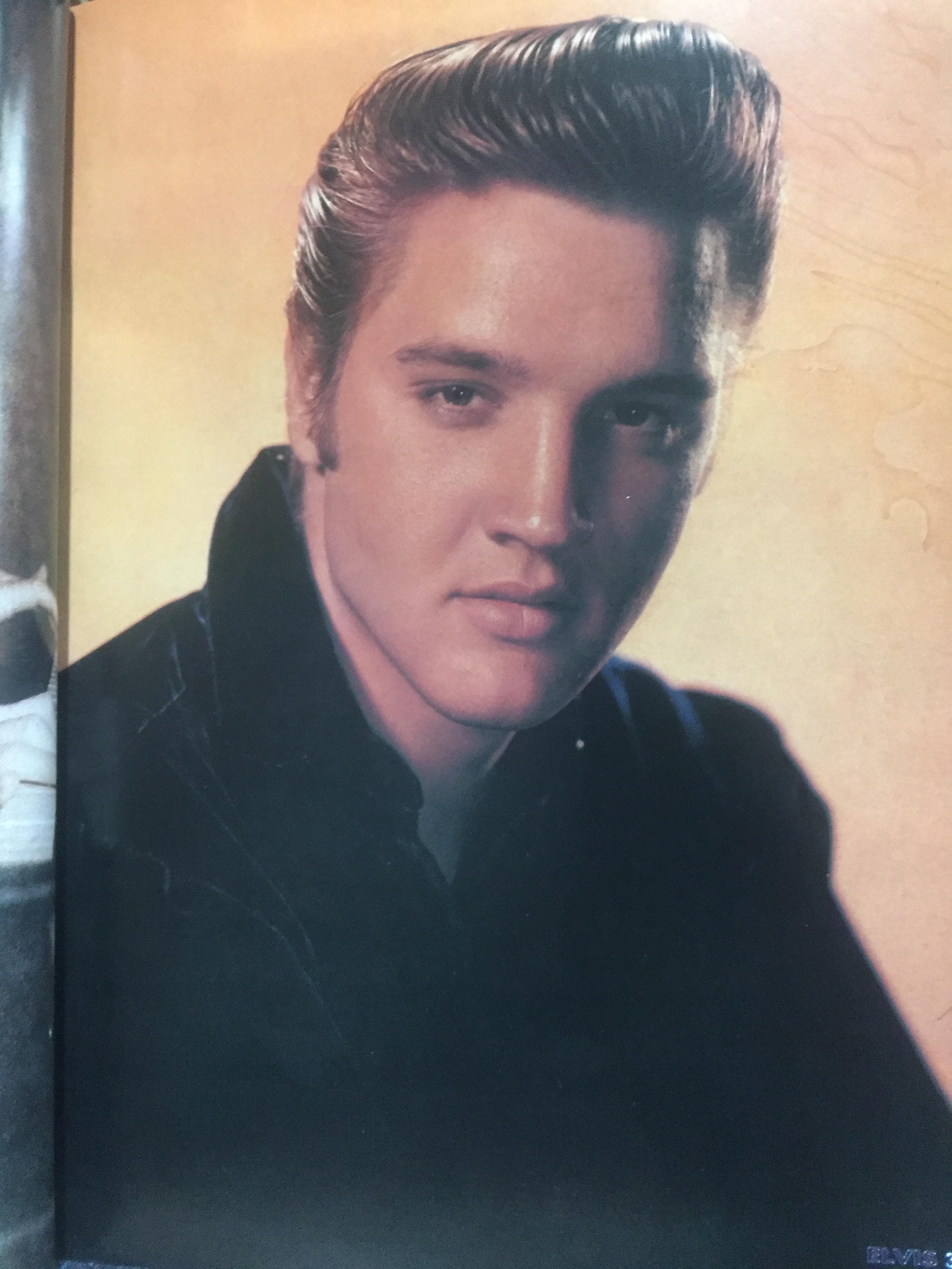 ELVIS. ELVIS PRESLEY KING OF ROCK ‘ N’ ROLL. 4 กก.