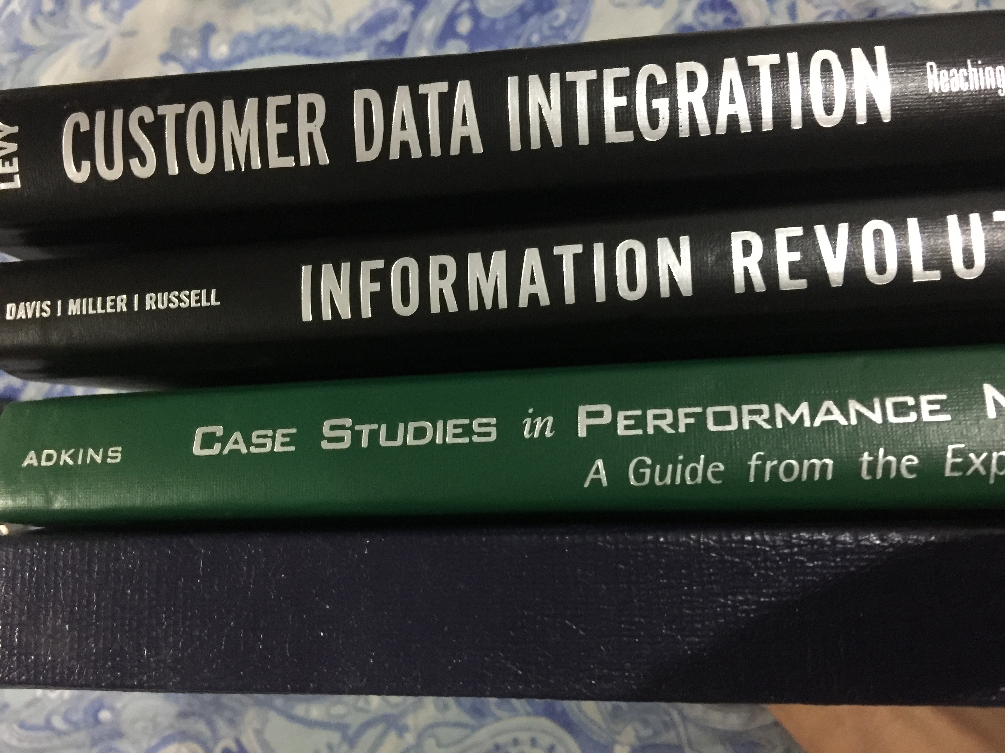 หนังสือของ WILEY รวม 4 เล่ม 1) Performance Management 2) Case Studies in Performance Management. 3) Information Revolution 4) Customer Data Integration 0 กก.