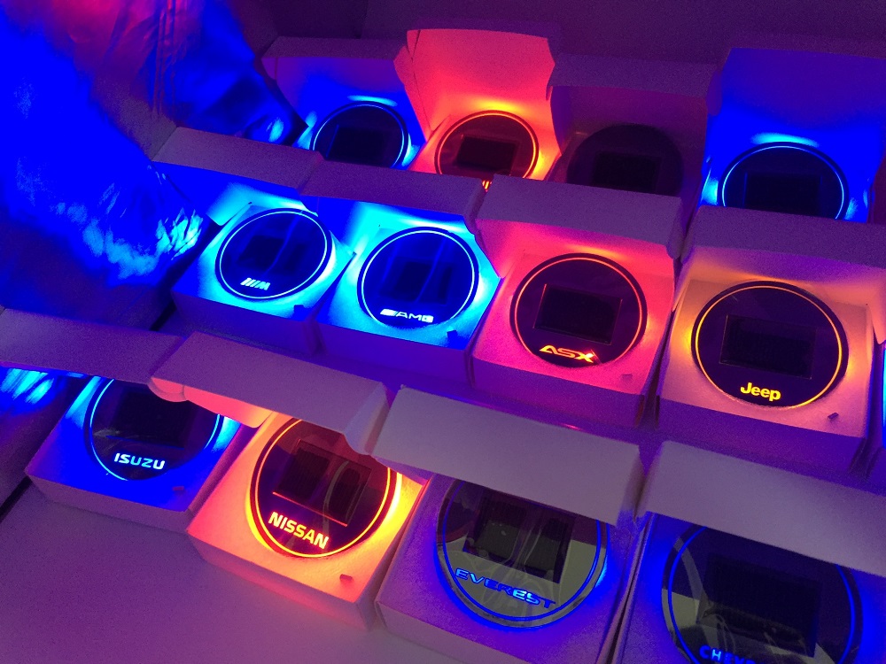LED cup holder ที่รองแก้ว ที่วางแก้ว วางขวด แบบมีไฟ สวยงาม ตรงรุ่น