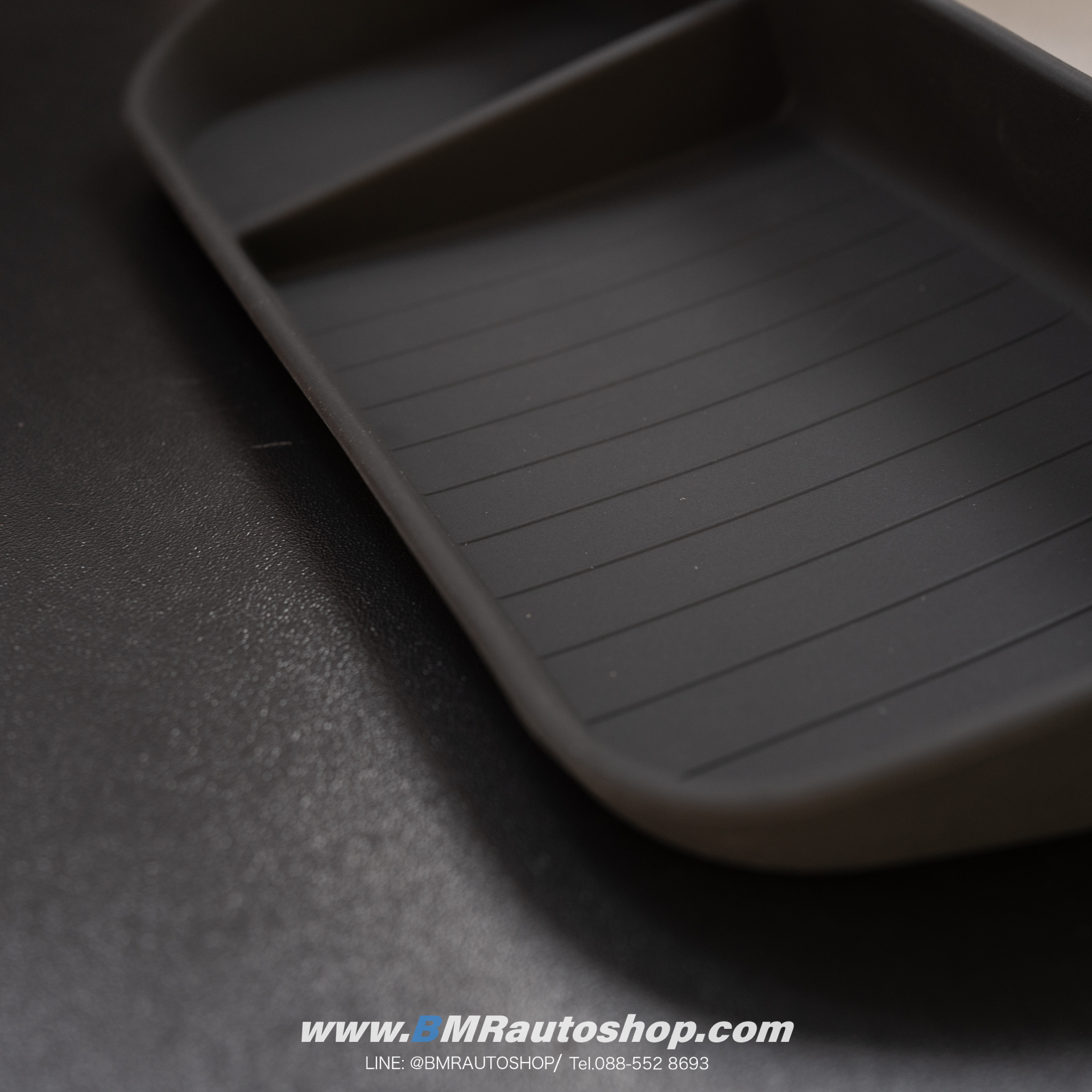 ถาดวางของหลังจอ BMW X3 G01 LCI* รุ่น IN203