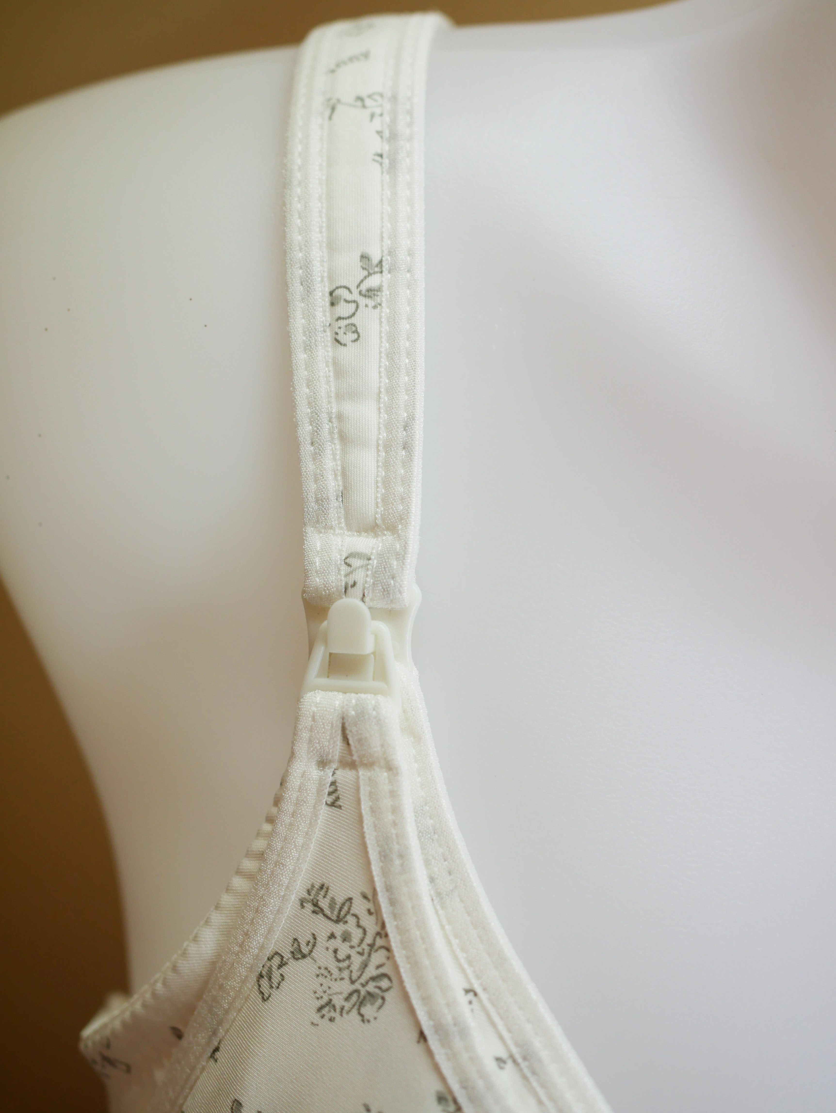 A530_[Size-42/95-สีขาว]_เสื้อชั้นในให้นม-มีโครง