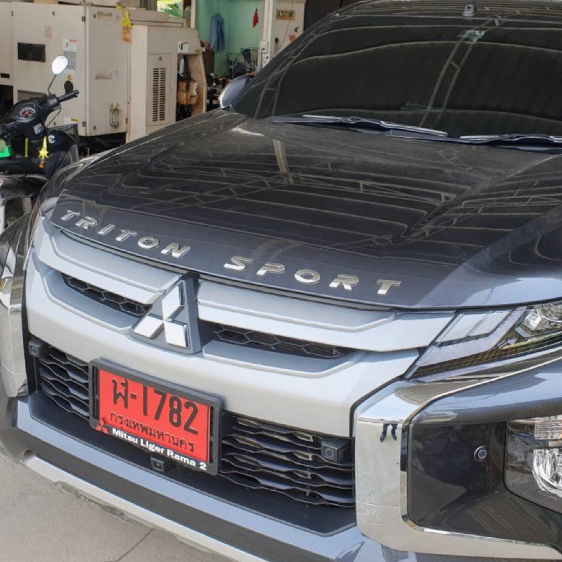 ตัวหนังสือ Triton Sport 3มิติ สีโครเมียม (Chrome)