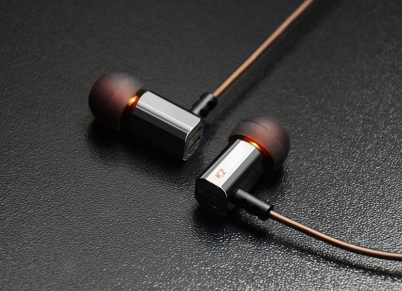 ขาย KZ ED9 หูฟังอินเอียร์ เบสหนัก ฟังสนุก ตัดเสียงรบกวนได้ สัมผัสใหม่แห่งการฟังเพลง